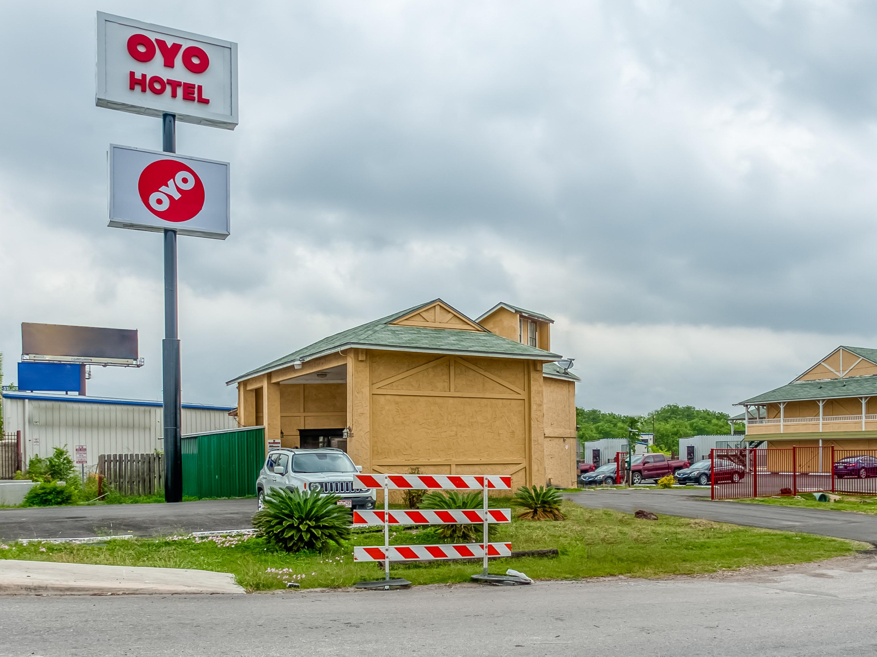 Oyo Hotel San Antonio Lackland Near Seaworld Eksteriør bilde