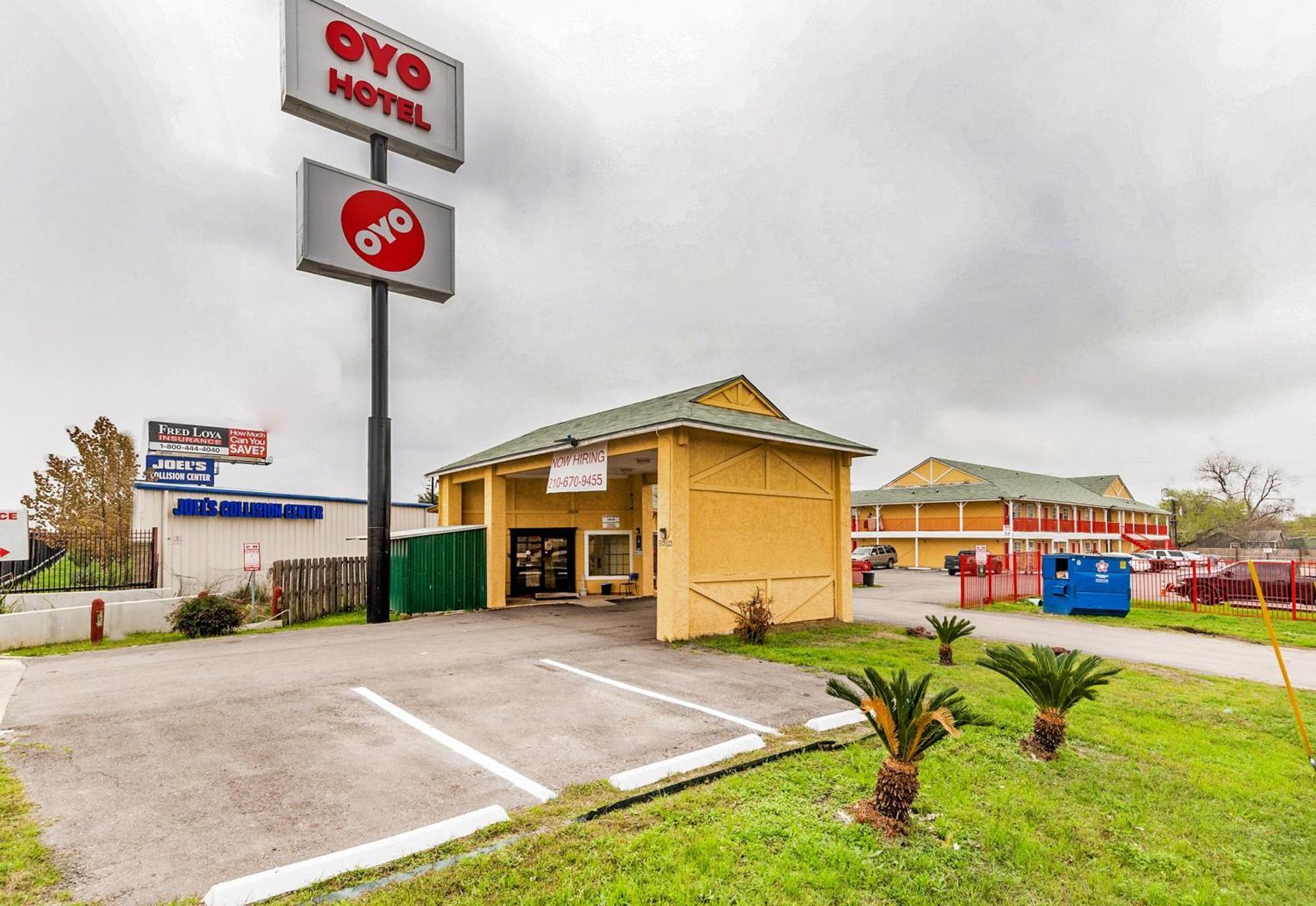Oyo Hotel San Antonio Lackland Near Seaworld Eksteriør bilde