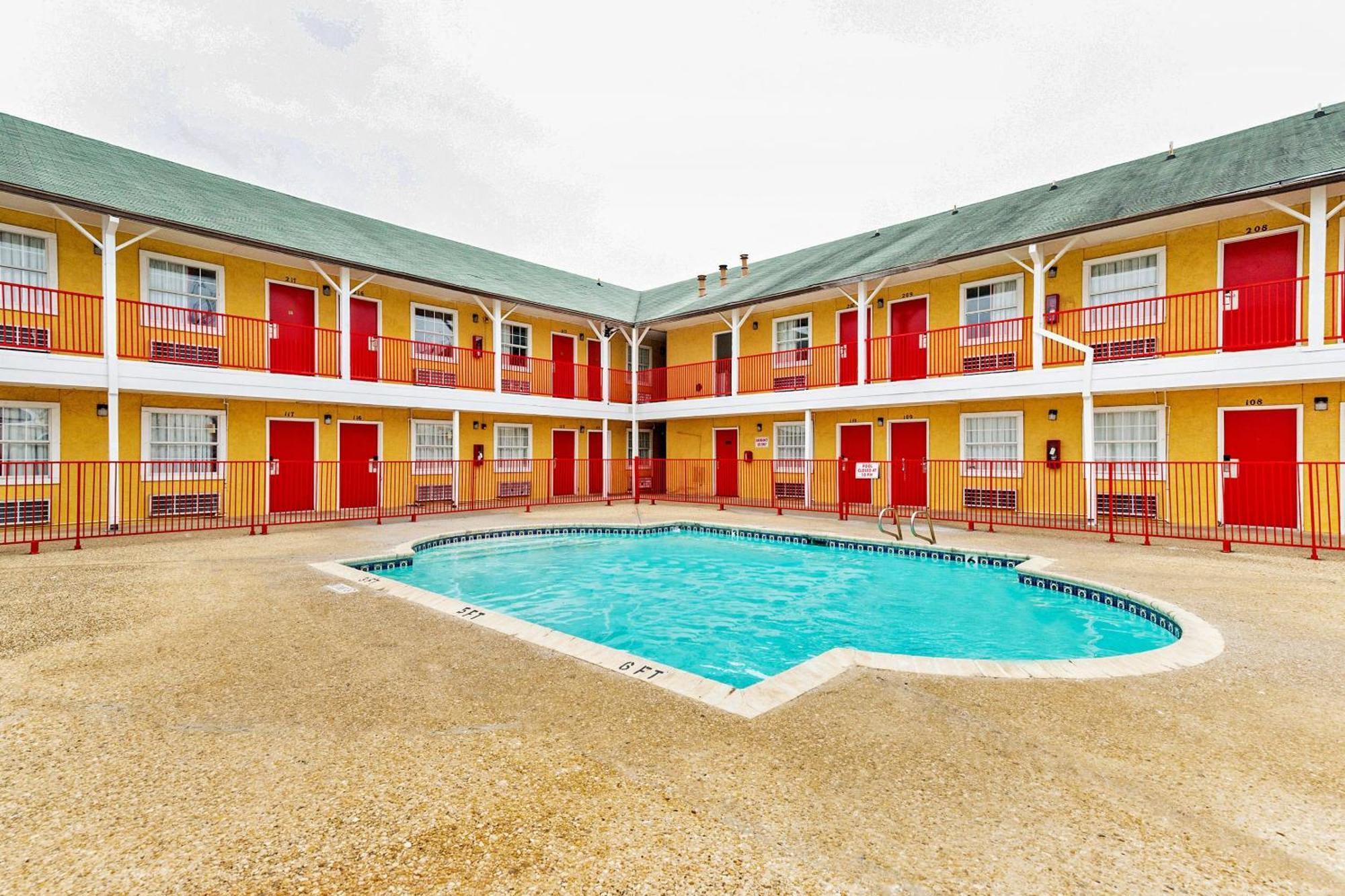 Oyo Hotel San Antonio Lackland Near Seaworld Eksteriør bilde
