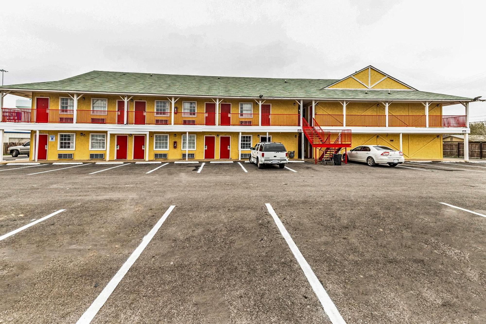 Oyo Hotel San Antonio Lackland Near Seaworld Eksteriør bilde
